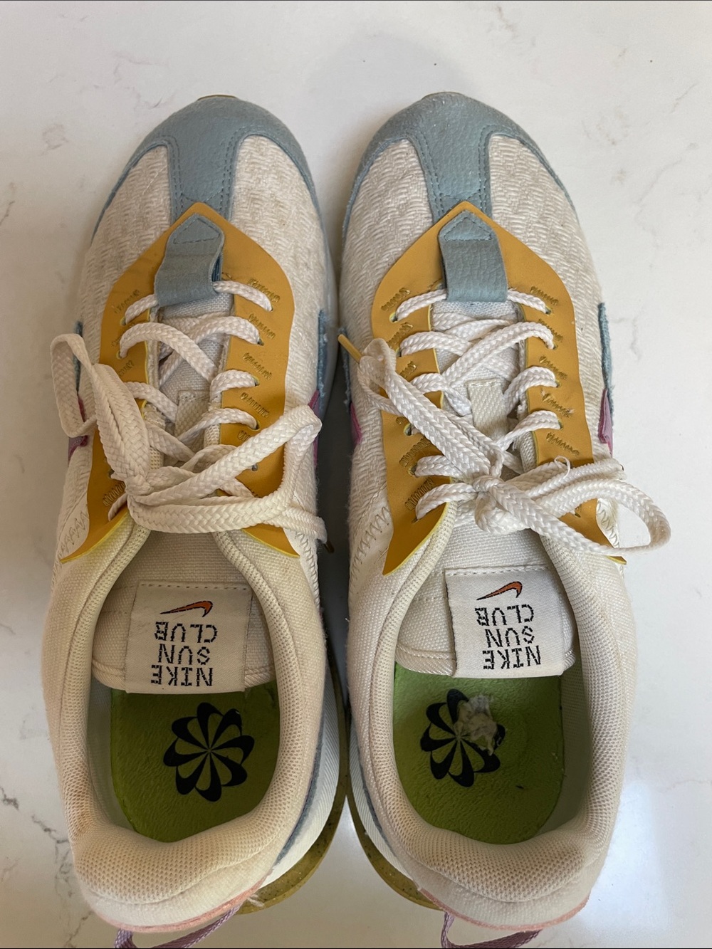 Nike Women’s Air Max Pre Day Sun Club Sneakers 9.5 - Picture 6 of 8